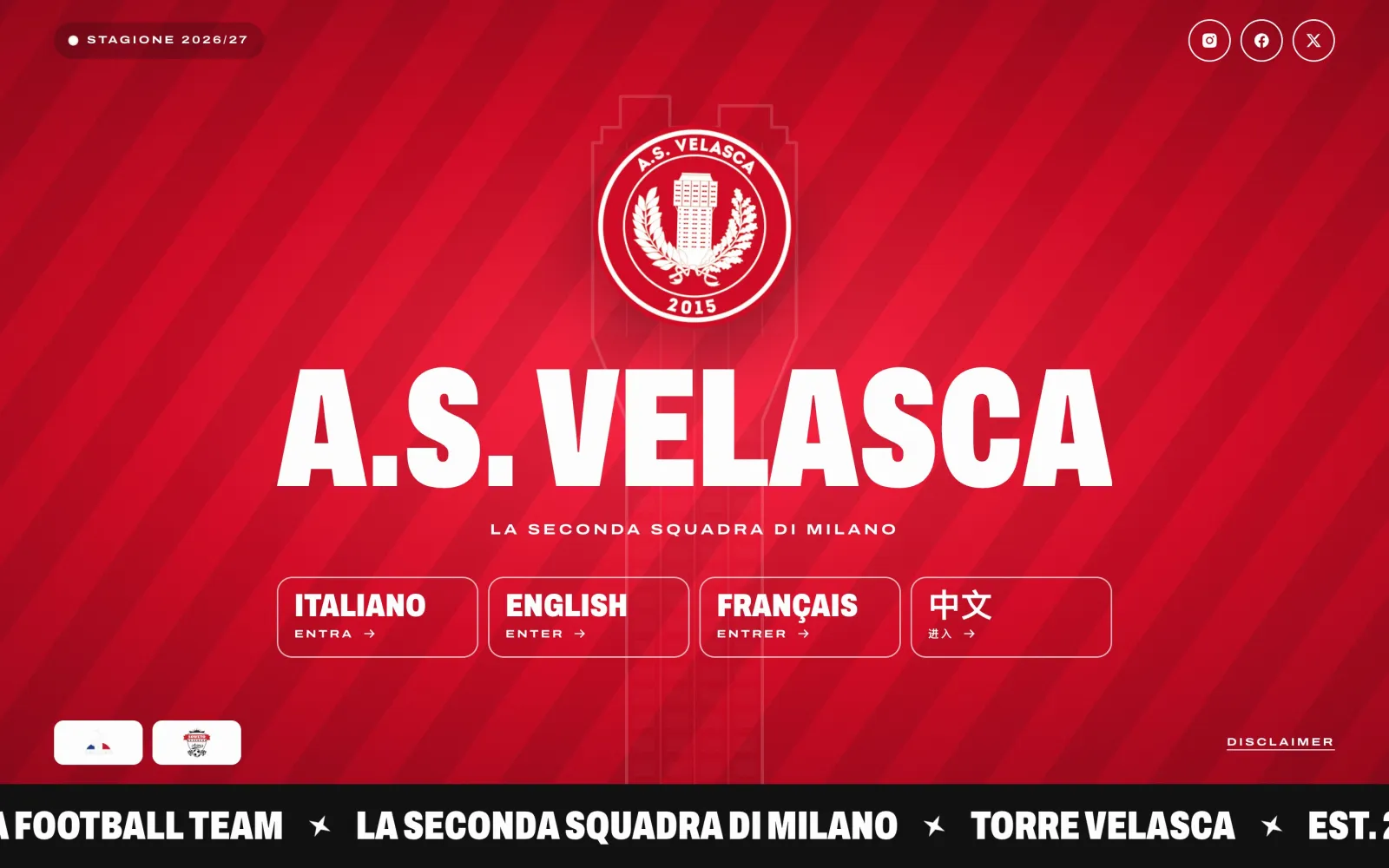 Écran d’entrée du site de l’A.S. Velasca : le blason, le nom du club et le choix de la langue sur fond rouge rayé.
