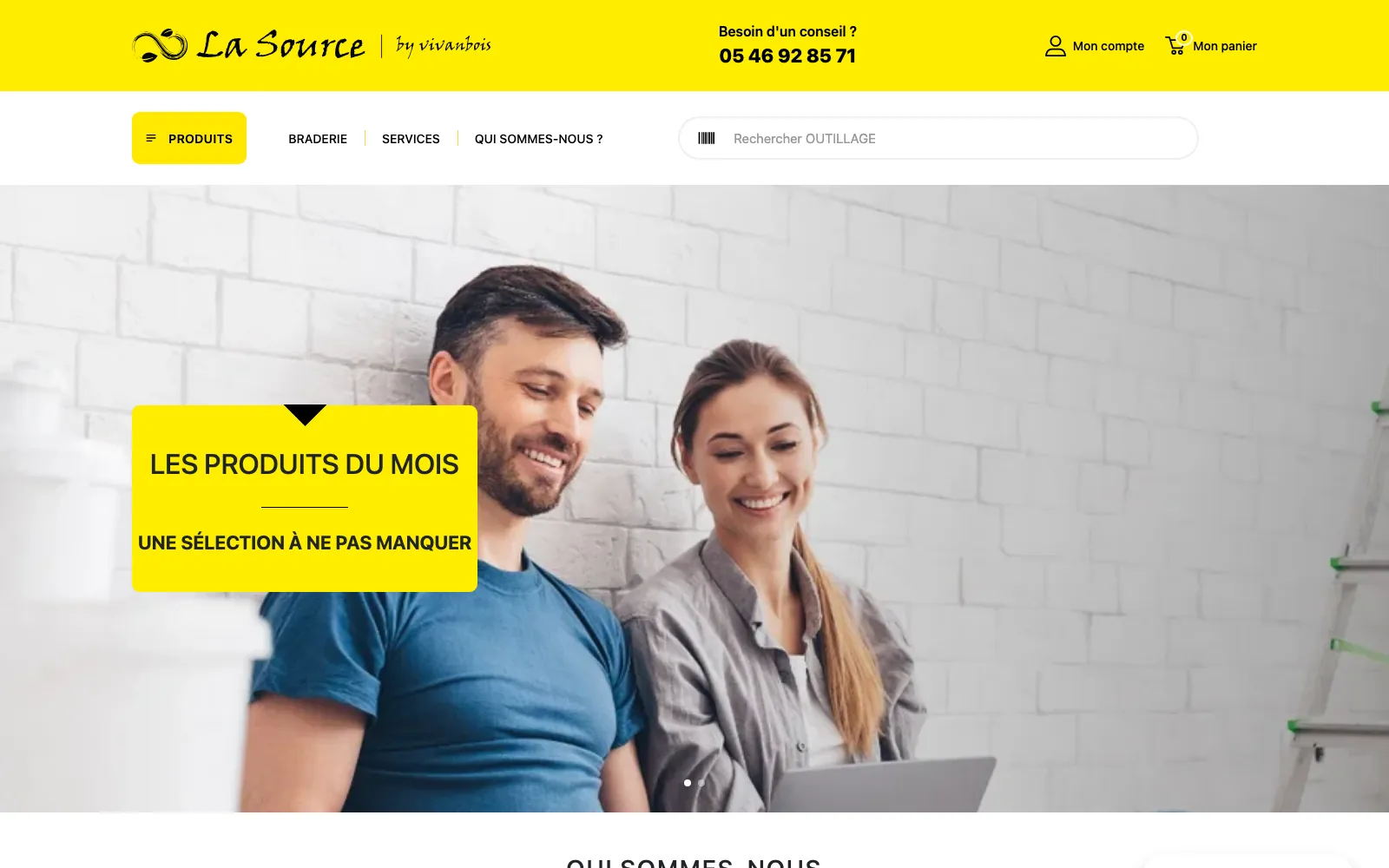 Ancienne page d’accueil : un en-tête jaune, un bouton Produits et un grand visuel promotionnel.